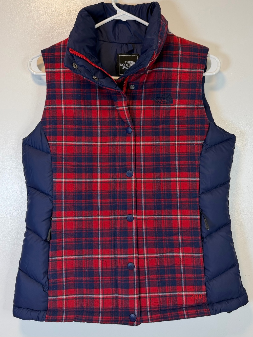 The North Face 700 Red and Navy Plaid Goose Down Puffer Vest Women’s Small